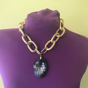 Bold Gold Tone Link Faux Jewelry Necklace